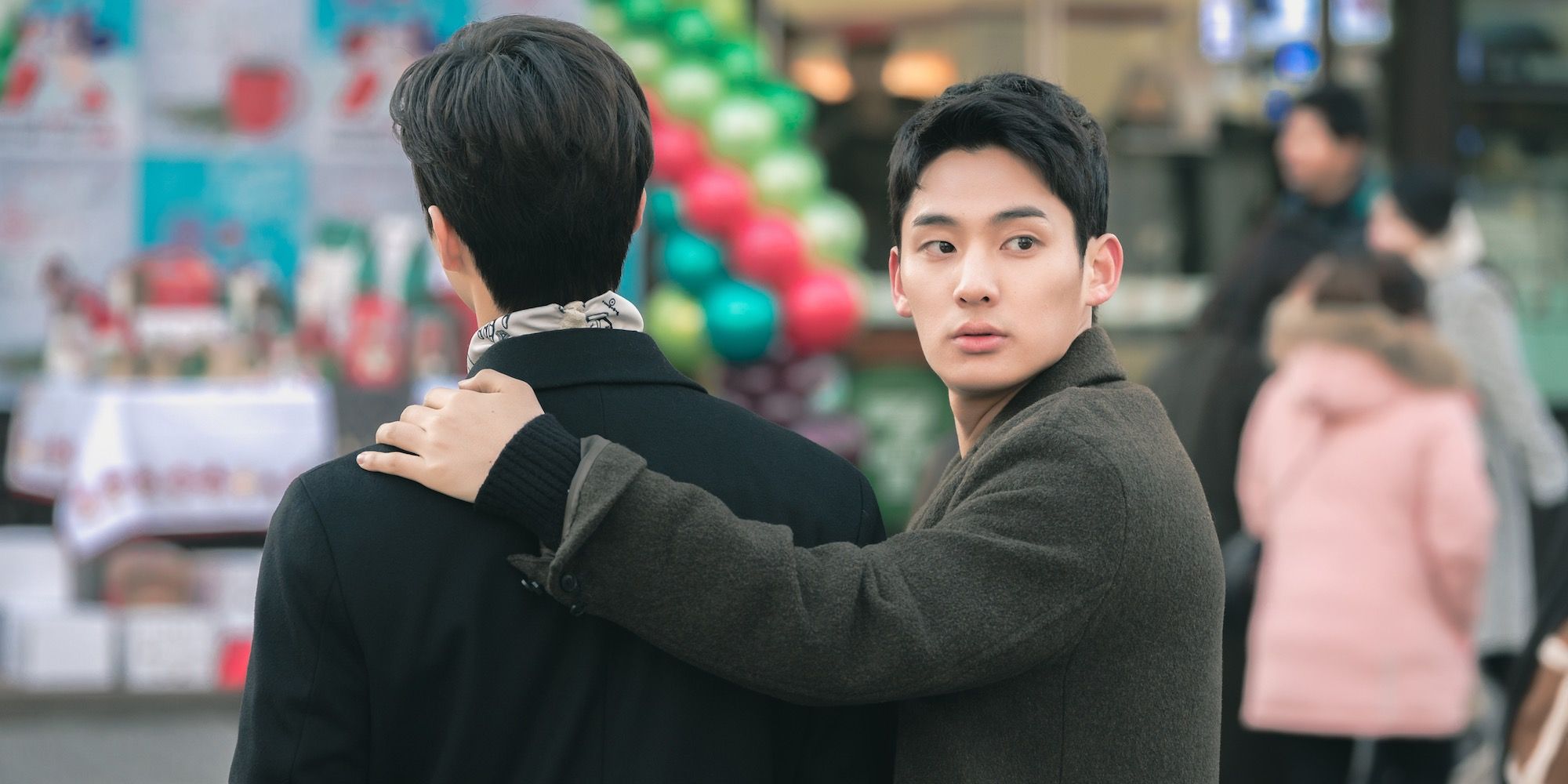 Song Kang and Jung Go-ram in Love Alarm season 1