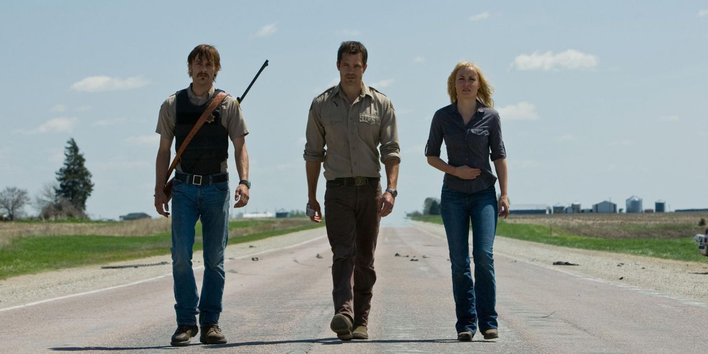 The main characters of The Crazies (2010)