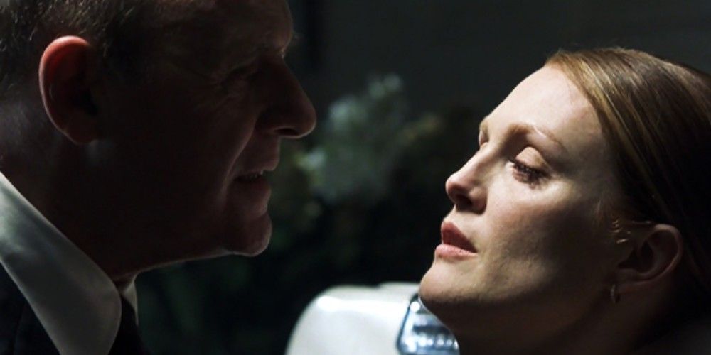 Anthony hopkins and Julianne Moore facing each other in Hannibal