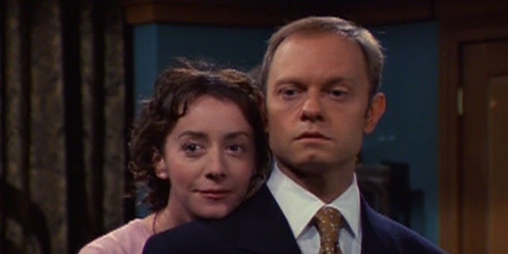 Two people embrace in Frasier