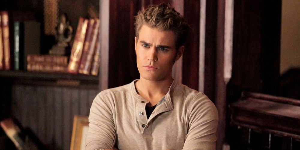 An image of Stefan looking worried in The Vampire Diaries