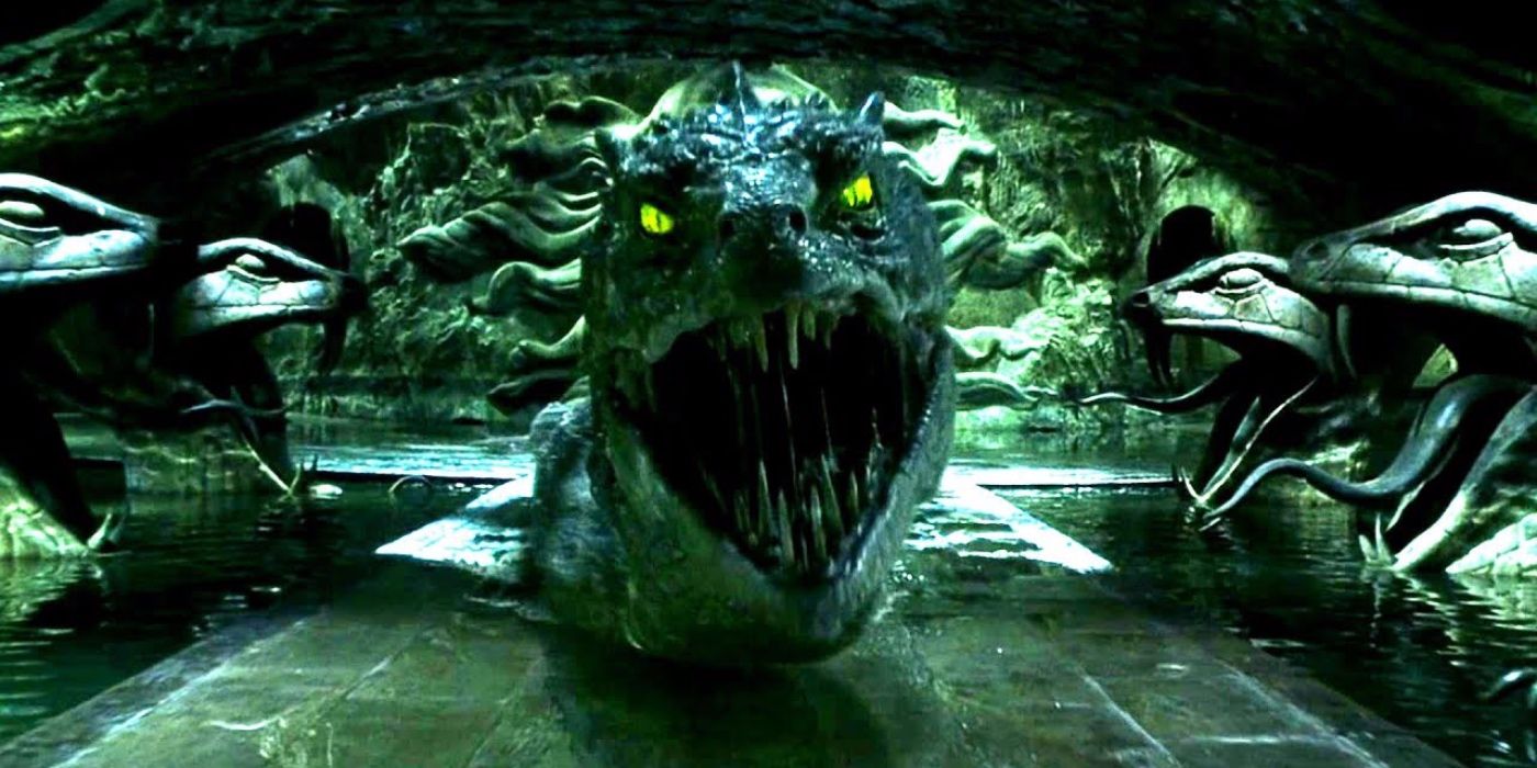 El basilisco dentro de la Cámara de los Secretos en Harry Potter.