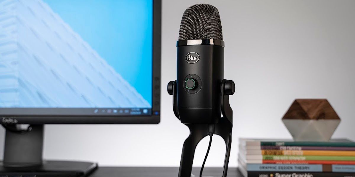 Blue Yeti X on Desktop Promo Image