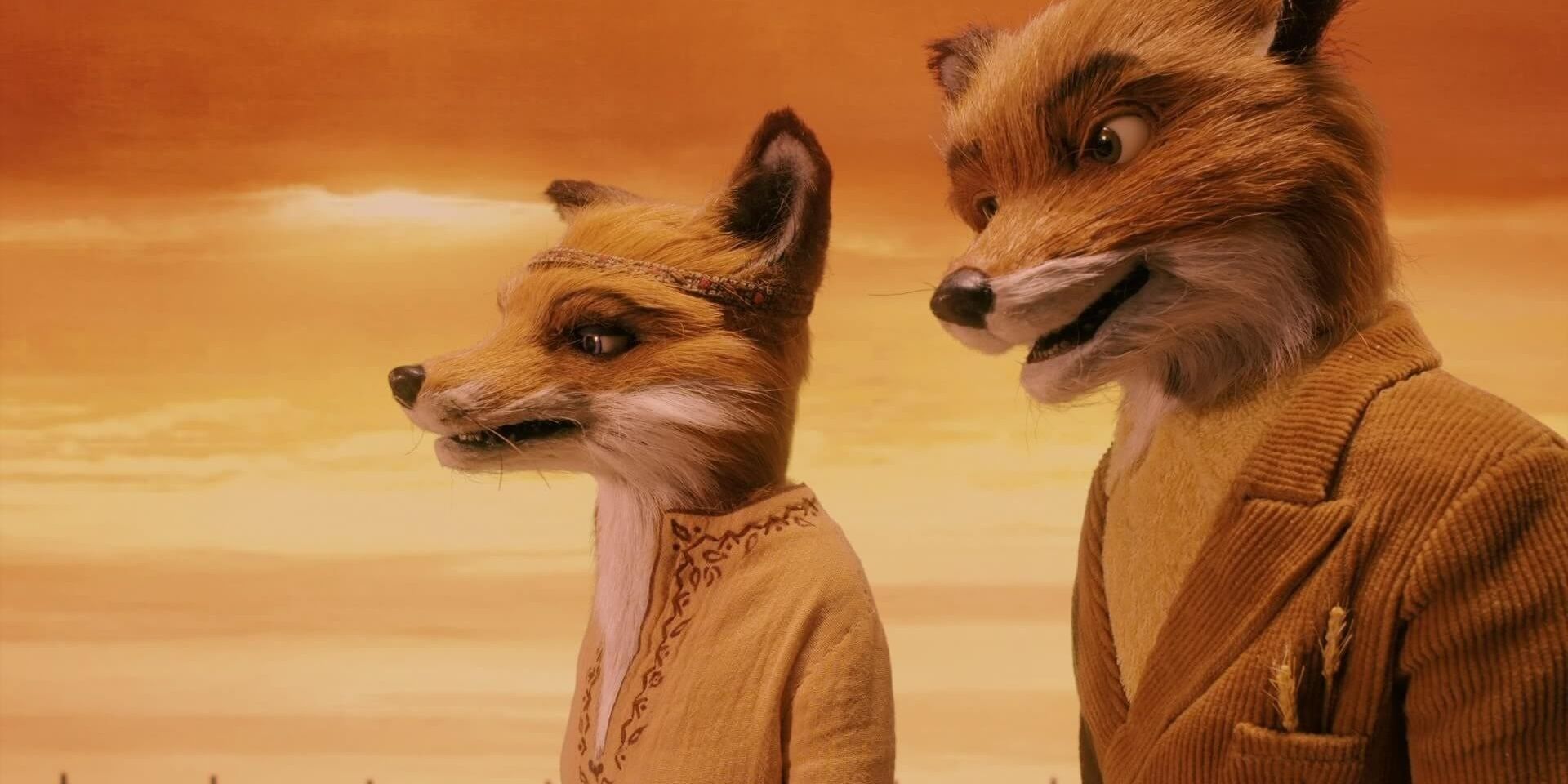 Mr and Mrs Fox standing in a field in Fantastic Mr Fox.