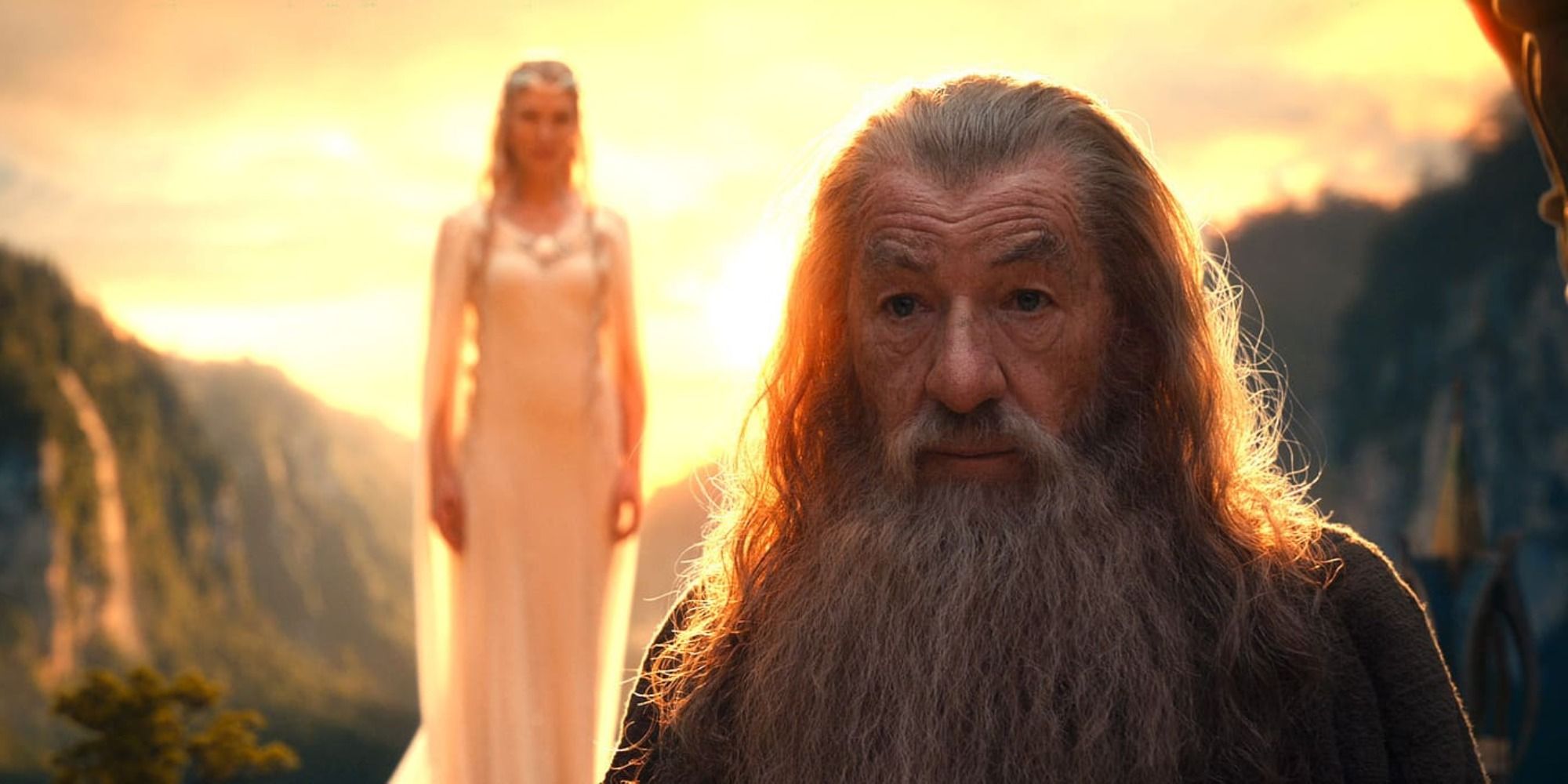 Gandalf talking to Galadriel in The Hobbit An Unexpected Journey