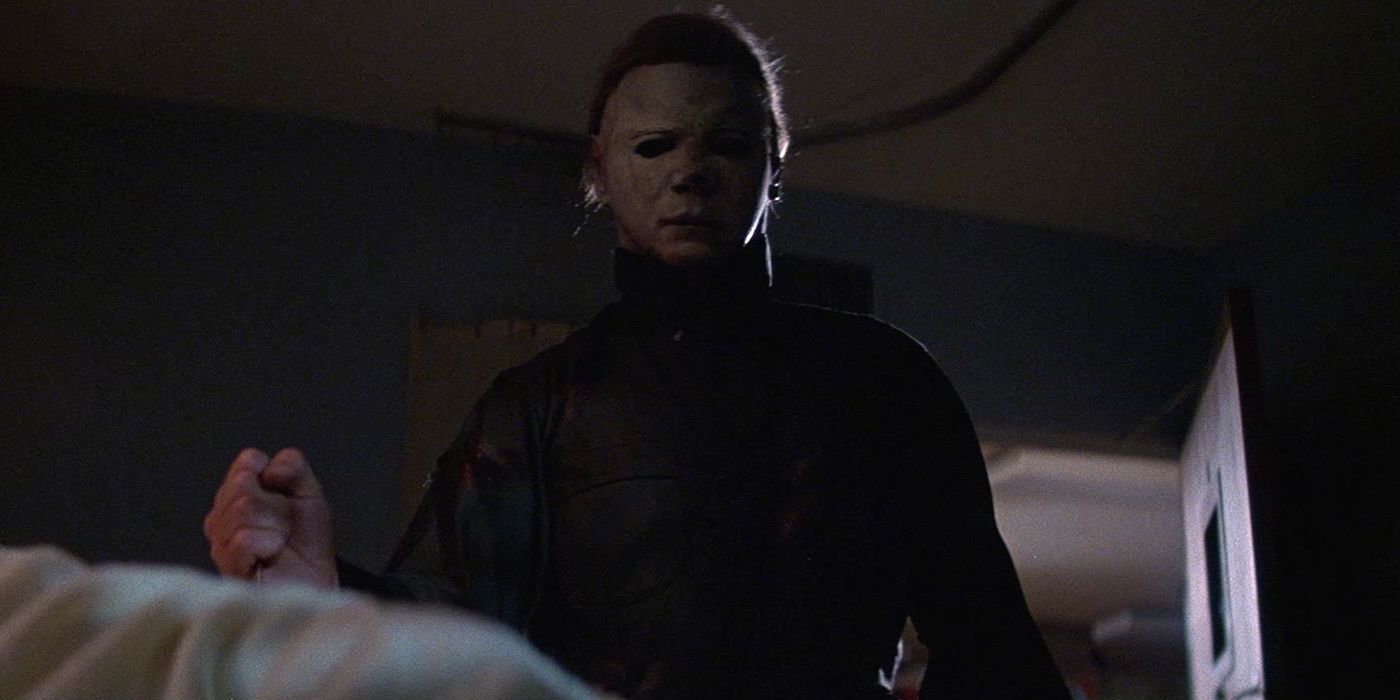 Michael Myers approaches a hospital bed in Halloween II