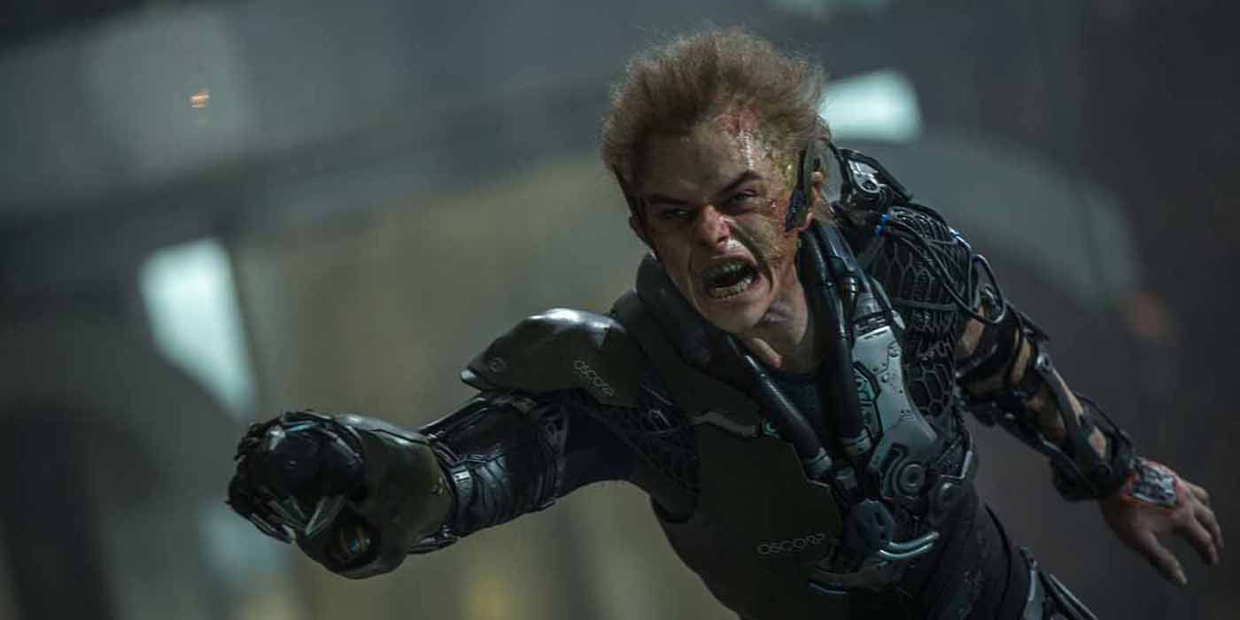 Harry Osborn as Green Goblin attacking Spider-Man.