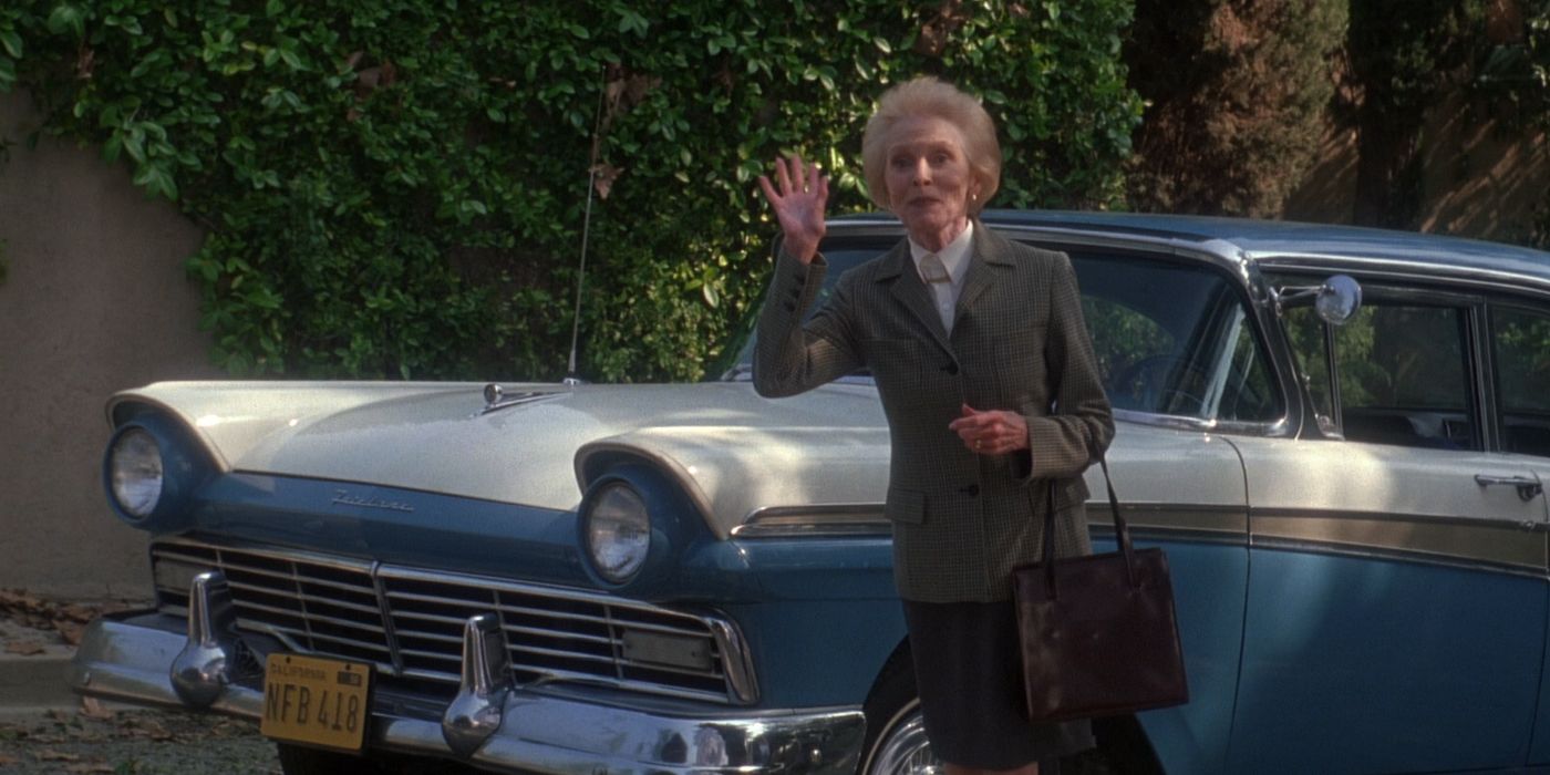 Janet Leigh with Ford Sedan in Halloween H20