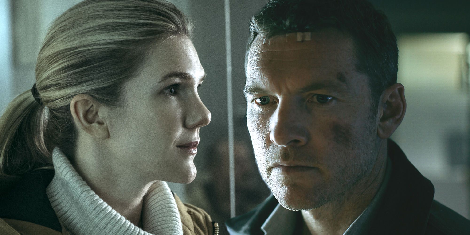 Lily Rabe and Sam Worthington in Fractured