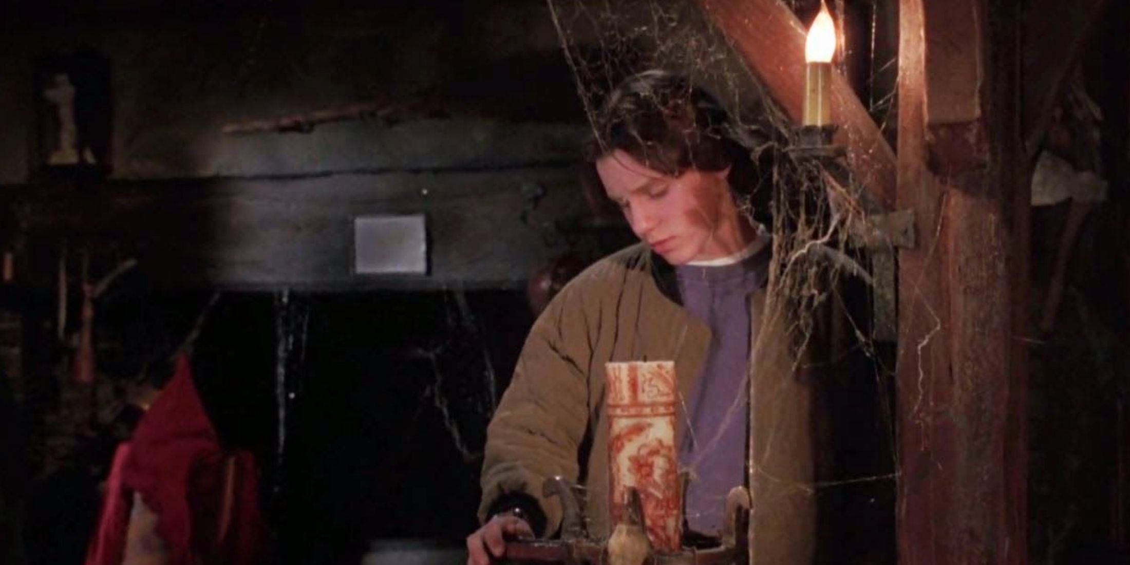 Max looks at the black flame candle in Hocus Pocus