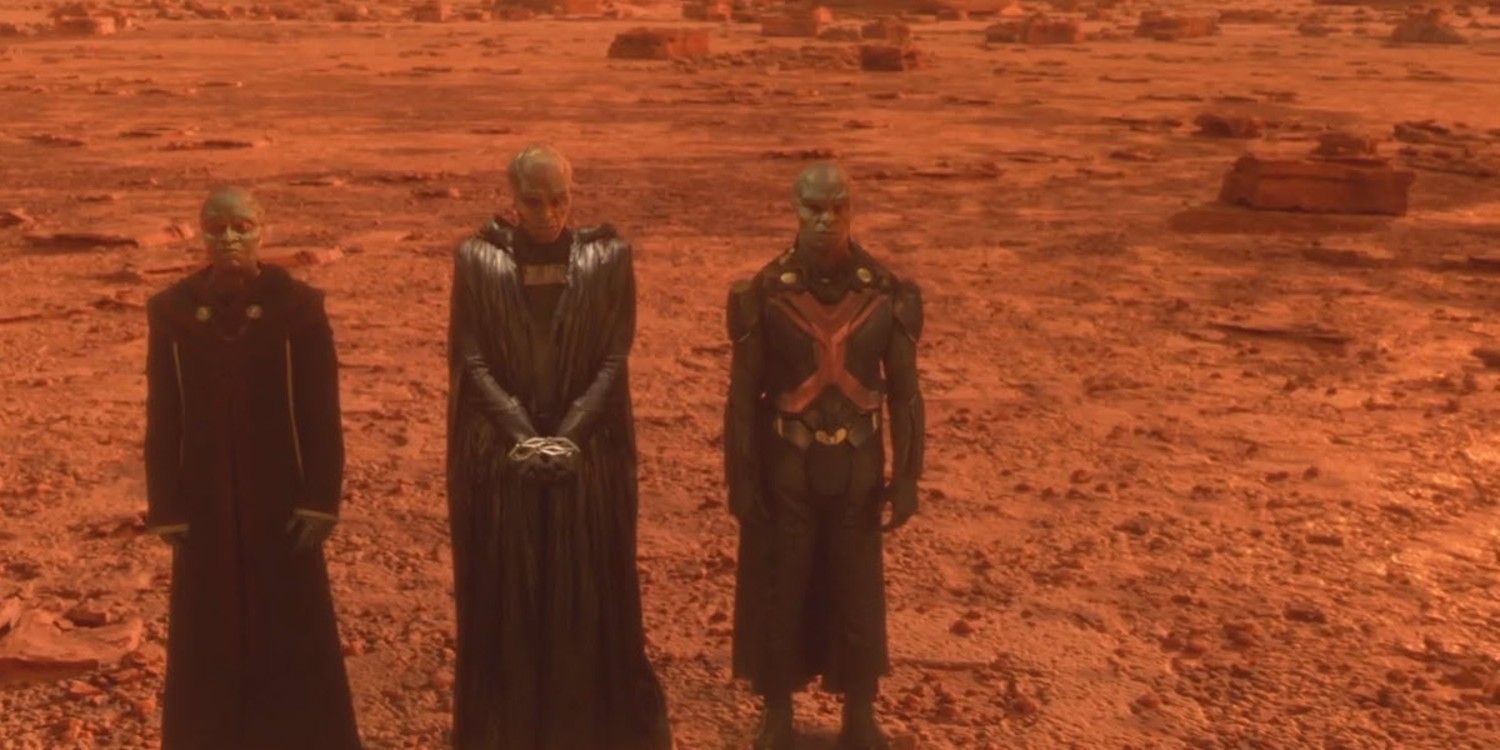 M'yrnn, Malefic and J'onn J'onzz on Mars in Supergirl