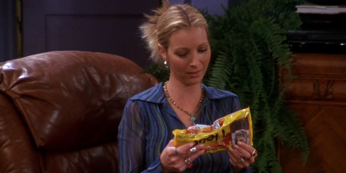 Phoebe reading the recipe of a cookie packet