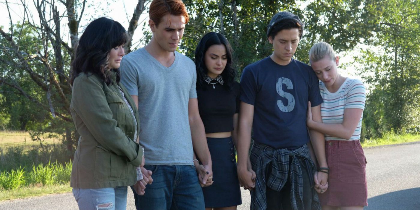 Riverdale 10 Most Touching Fred Andrews Moments Ranked