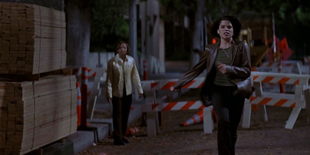 Scream 2 (1997) Neve Campbell Elise Neal