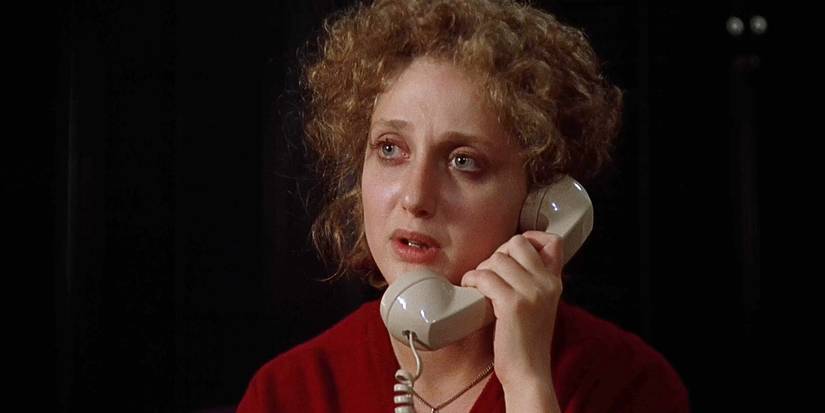 Carole Kane as Jill Johnson on the phone in When A Stranger Calls