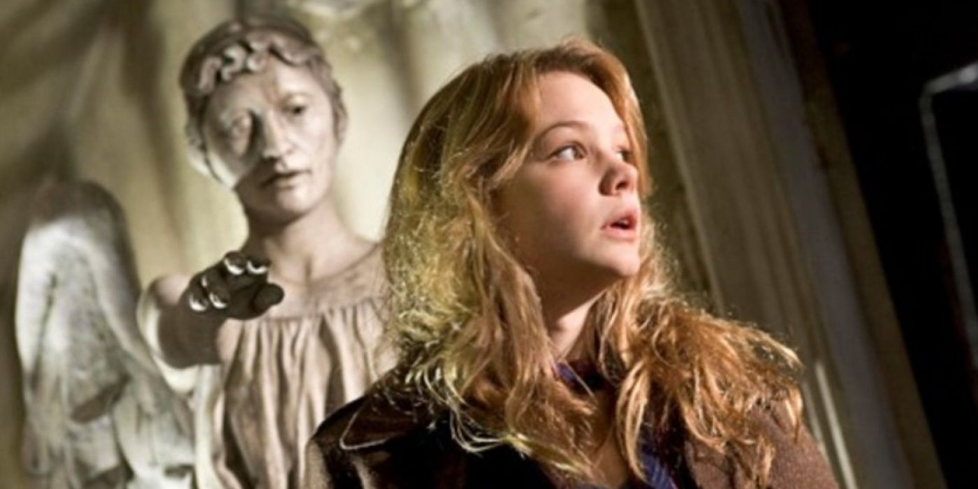 An image of Sally Sparrow about to be attacked by a Weeping Angel in Doctor Who