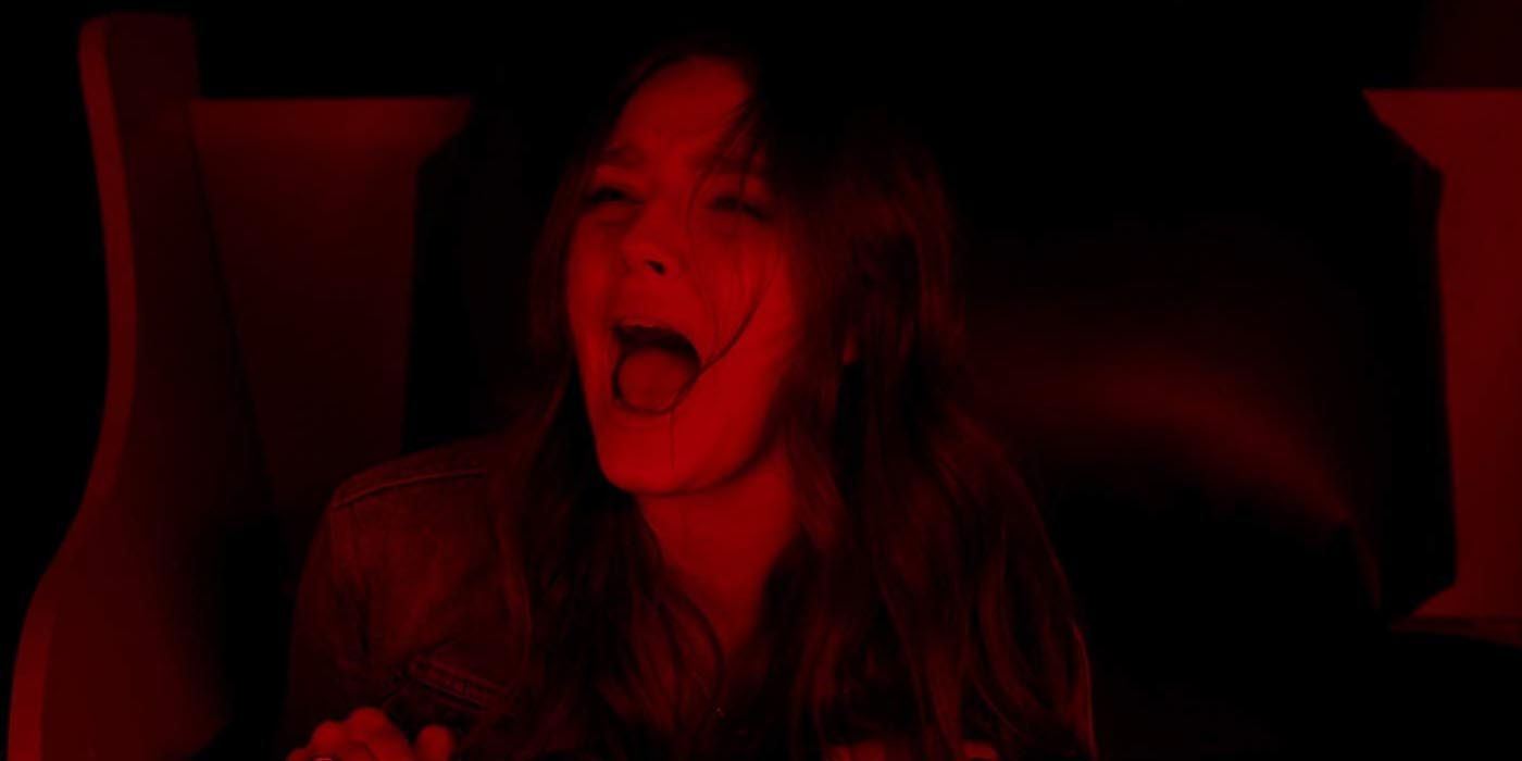 A woman screaming in Hell Fest (2018)
