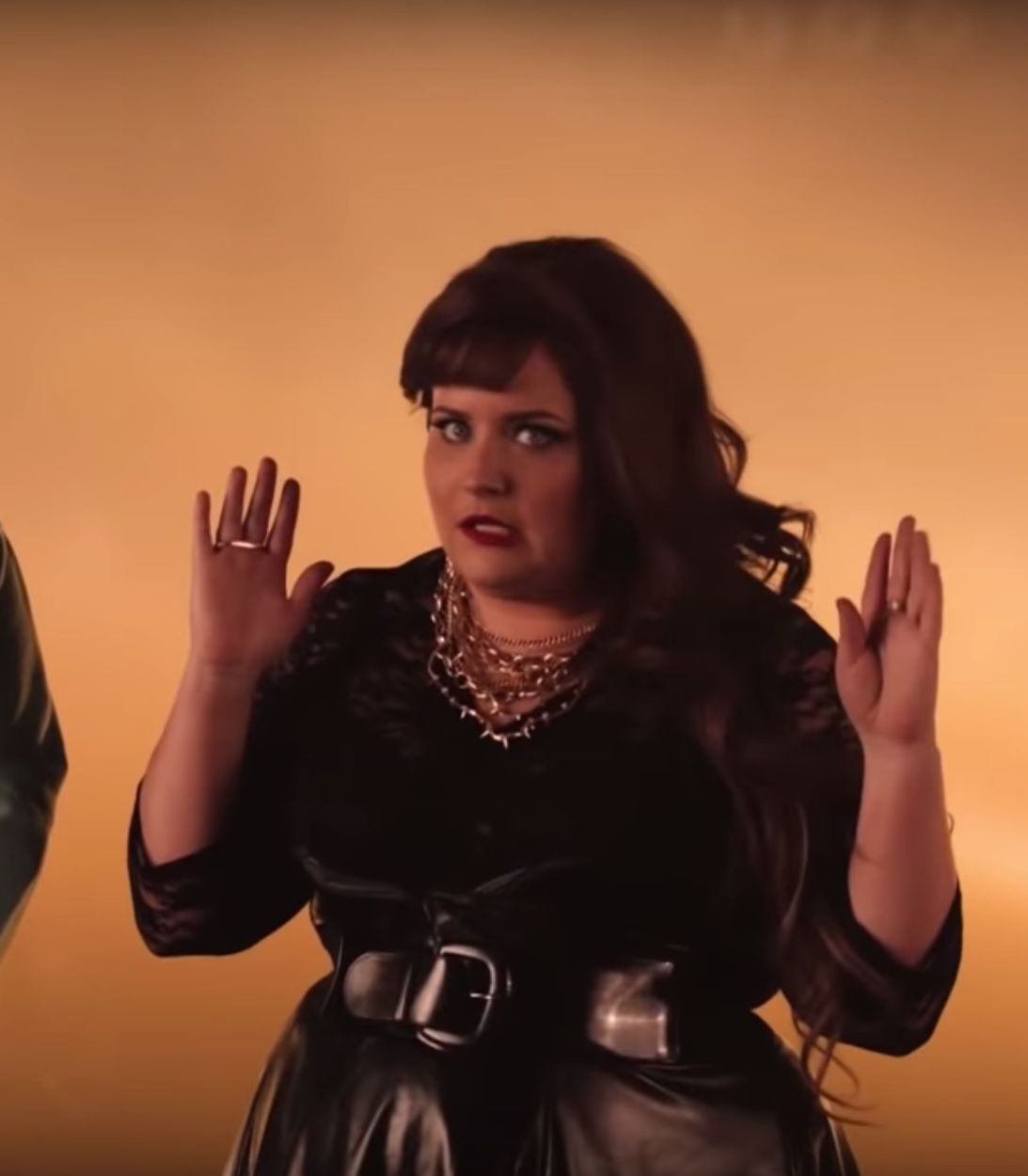snl twin bed jean aidy bryant TLDR vertical