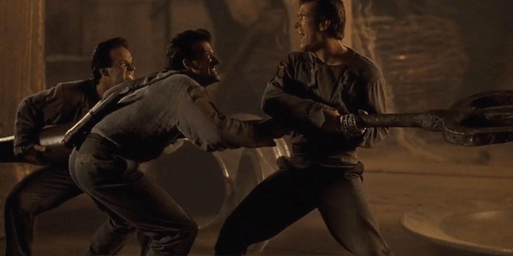 6. Screenrant_Evil Dead Moments_Ashes
