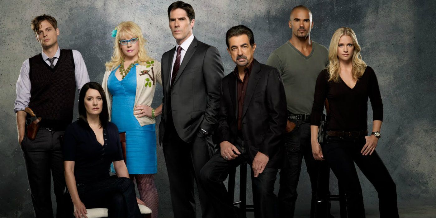 Reid, Prentiss, Garcia, Hotch, Rossi, Morgan, and JJ together for Criminal Minds