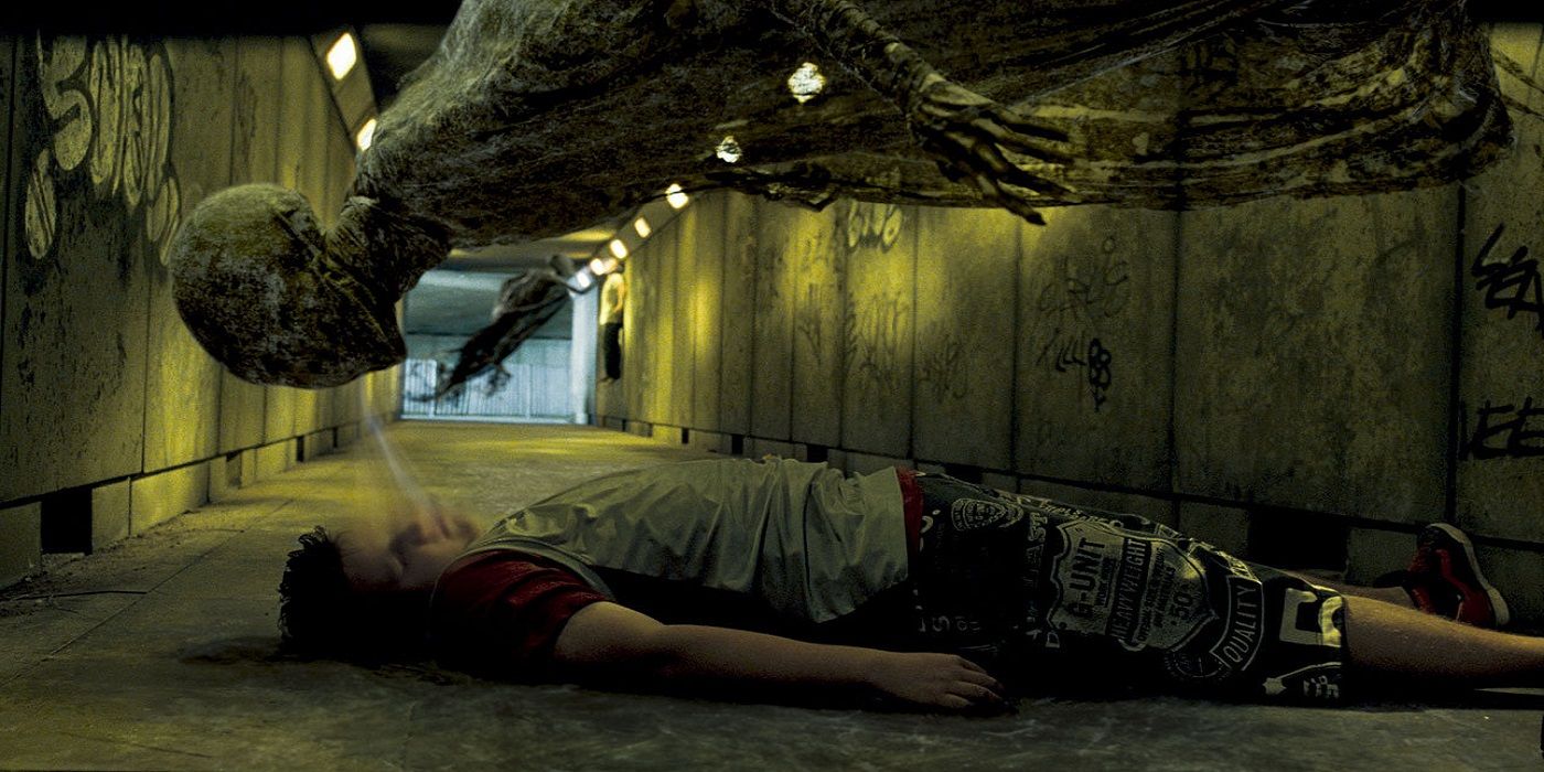 A Dementor attacks Dudley in Harry Potter 