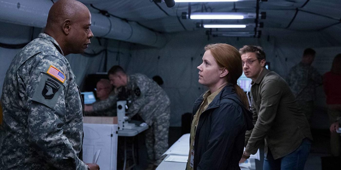 Forest Whitaker, Amy Adams, and Jeremy Renner in Arrival