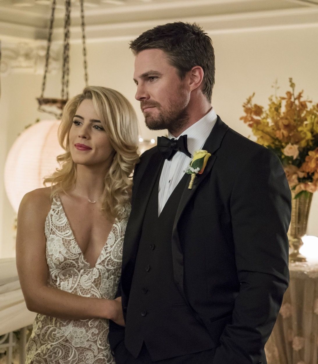 Emily Bett Rickards as Felicity Smoak and Stephen Amell as Oliver Queen in Arrow