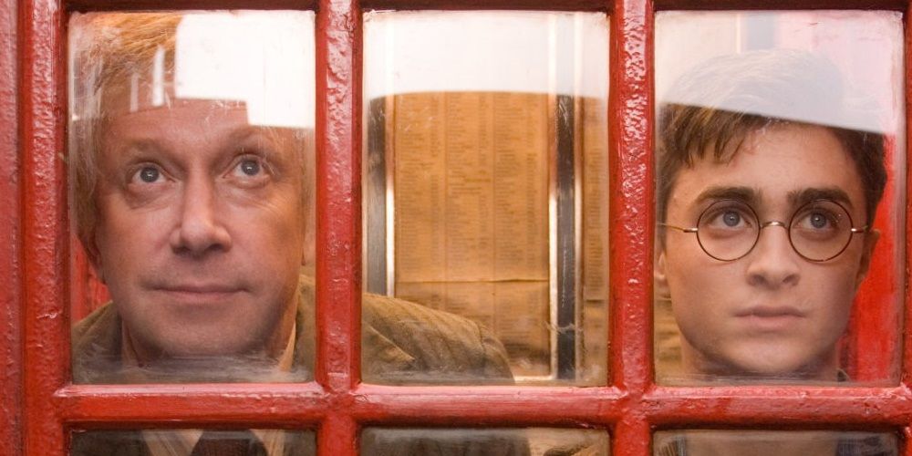 Arthur and Harry in Visitors Entrance of Ministry in Harry Potter and the Order of the Phoenix.