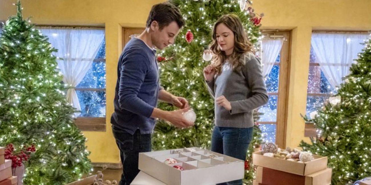 18 Most Common Tropes in Hallmark Christmas Movies