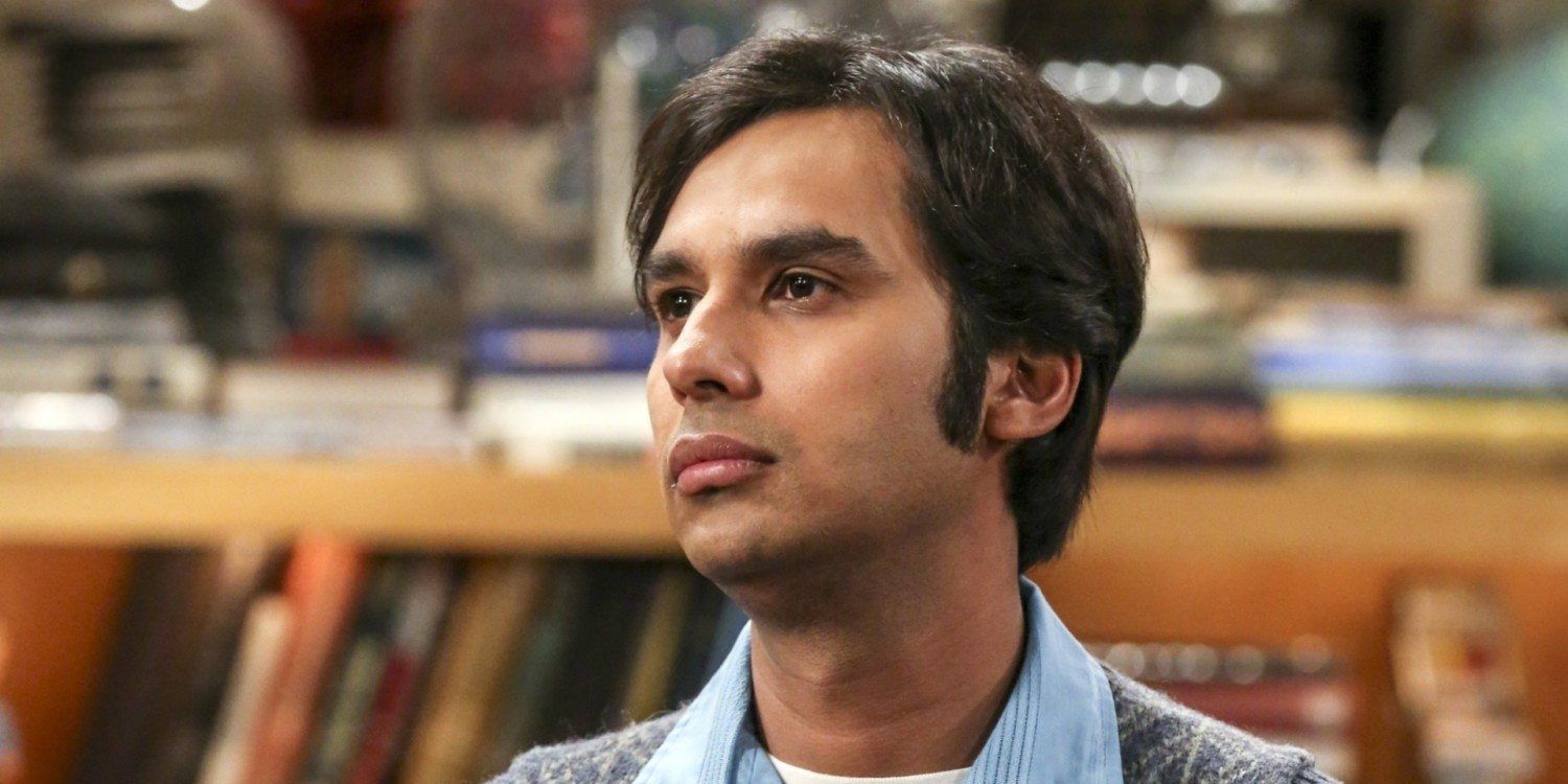 Raj parecendo sério em The Big Bang Theory
