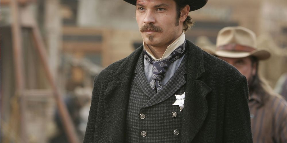 Deadwood: 10 Hidden Details About The Costumes You Didn’t Notice