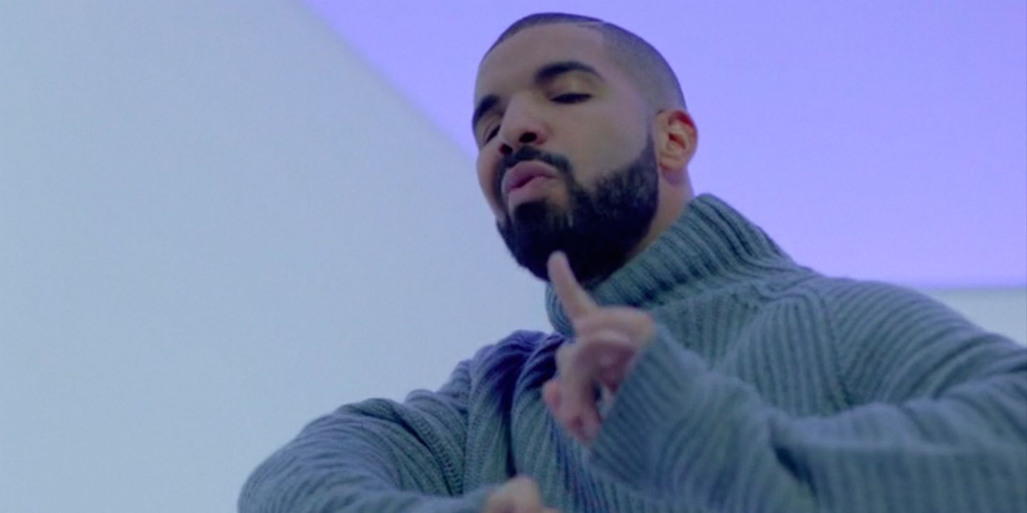 Drake in Hotline Bling video