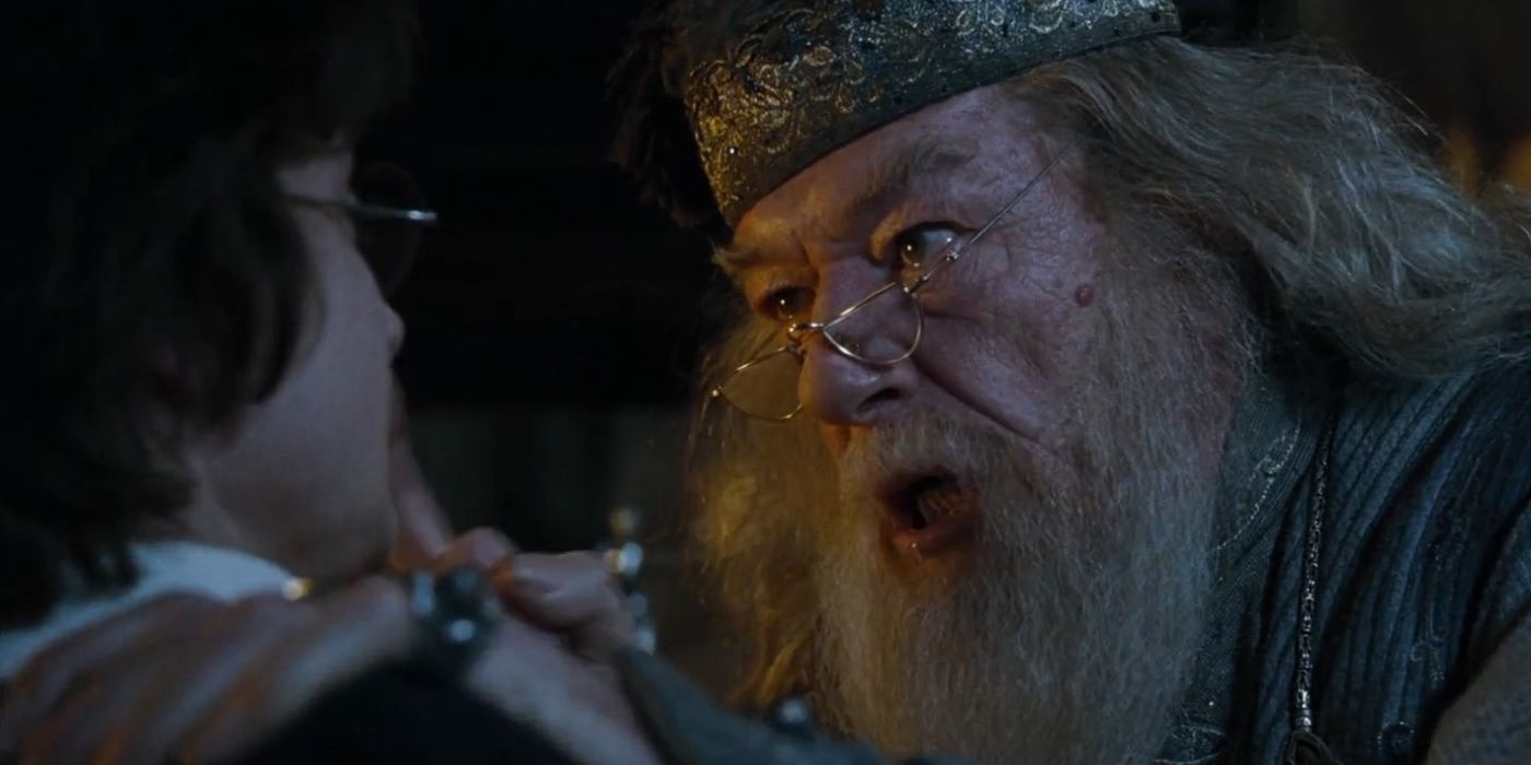 Dumbledore interroga a Harry sobre el Cáliz de Fuego