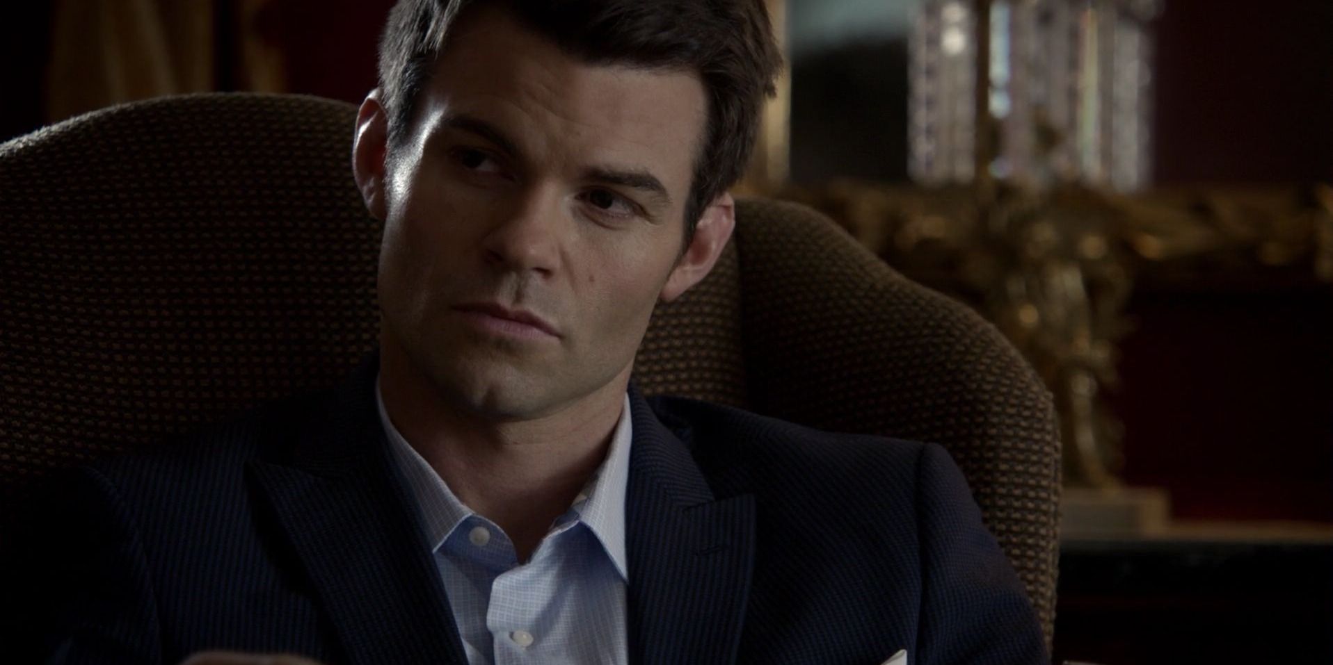 Elijah Mikaelson wearing a smart suit in The Originals