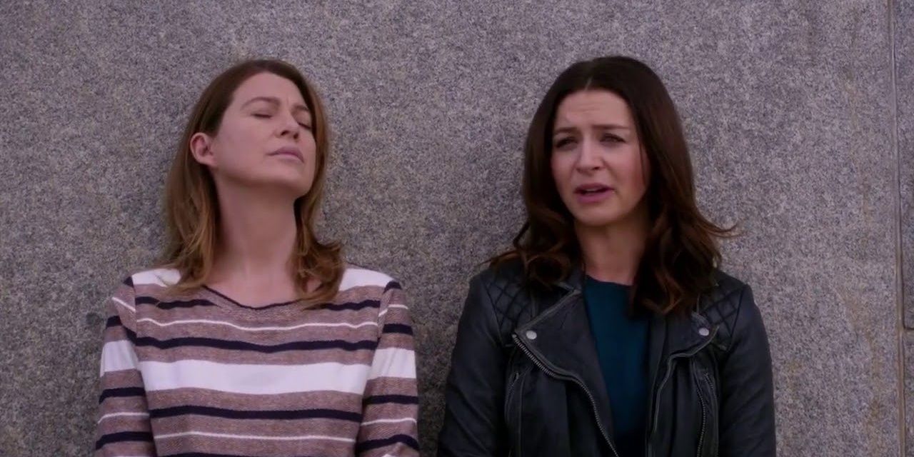 Amelia and Meredith talking in Grey's Anatomy
