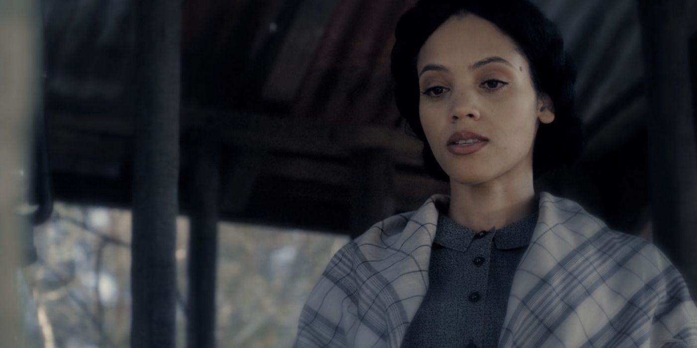 Bianca Lawson plays Emily Bennet in flashback in The Vampire Diaries