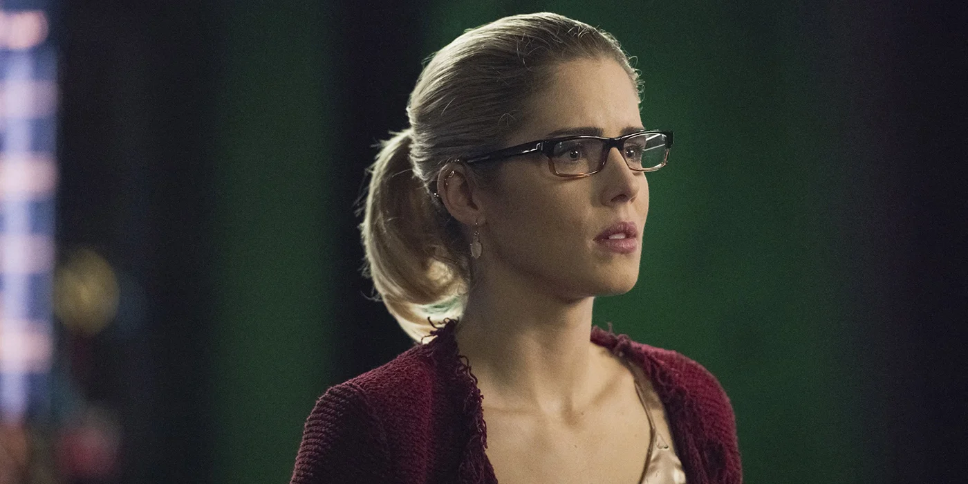 Arrowverse 10 Reasons Why Felicity And Barry Arent Real Friends 3700