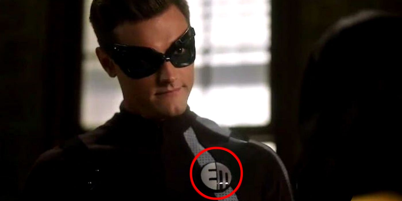 The Flash Finally Gives Elongated Man An Official Emblem