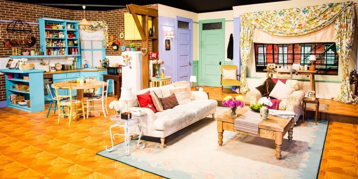 Friends 10 Hidden Details About Monica And Rachel's Apartment