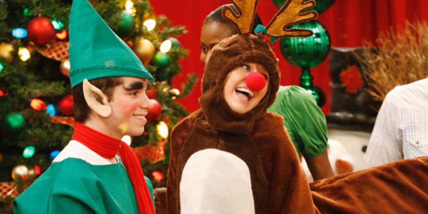 Hannah Montana's Christmas episode with Hannah dressed as Rudolph