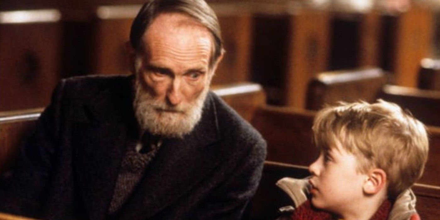 Old Man Marley and Kevin talking in Home Alone