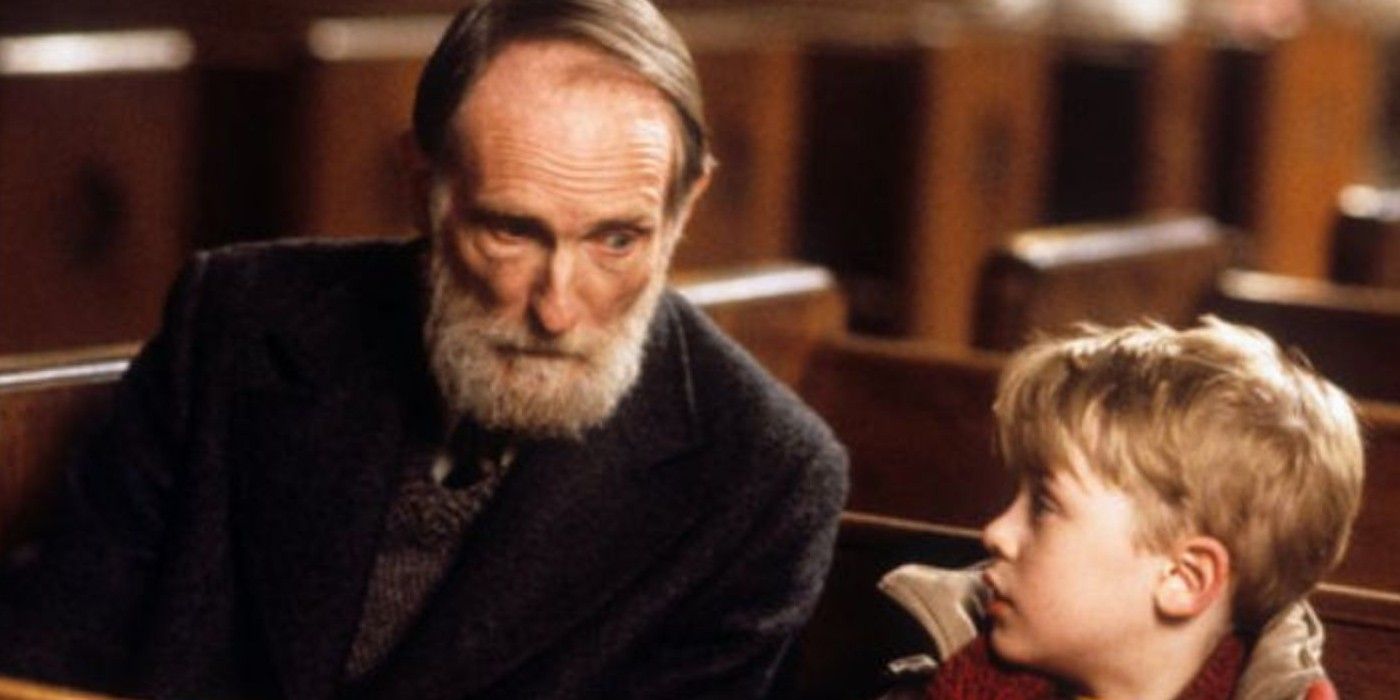 Old Man Marley e Kevin conversando em Home Alone