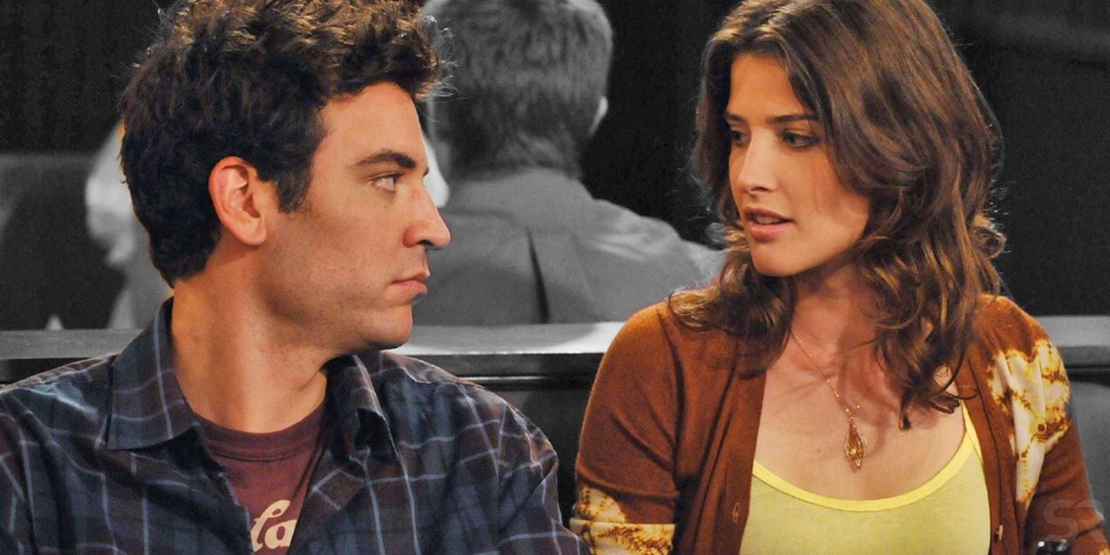 Ted and Robin looking at each other on How I Met Your Mother