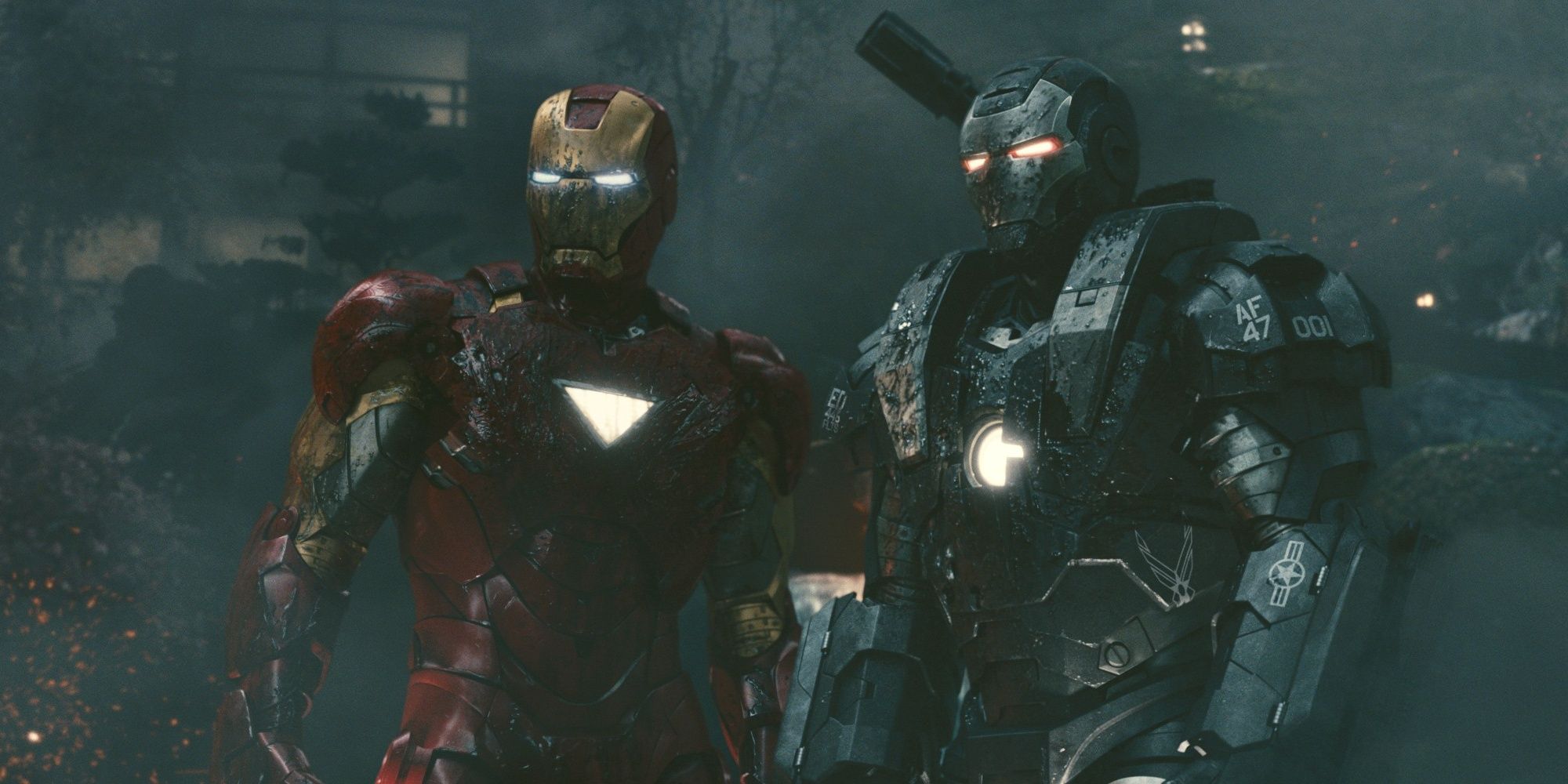 Iron Man and War Machine team up in Iron Man 2
