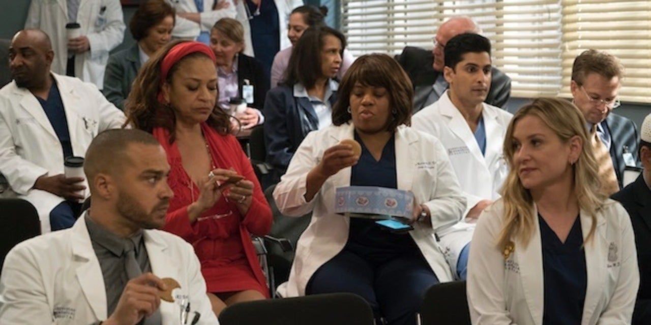 Jesse Williams in Grey&rsquo;s Anatomy - Meredith returns the Harper Avery awards