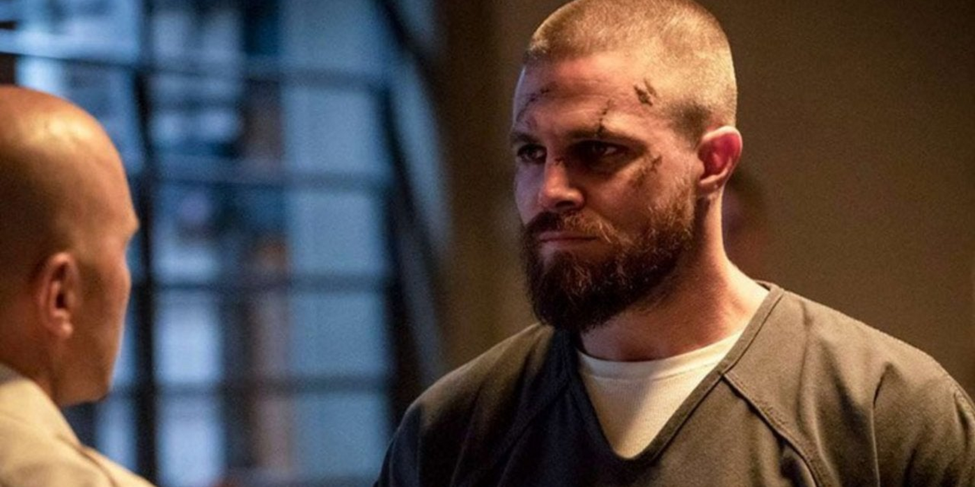 Oliver stands defiant in prison in Arrow