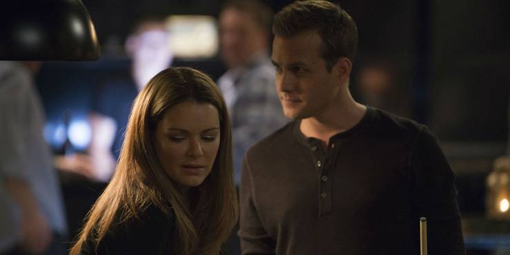 Abiti Jacinda Barrett Gabriel Macht