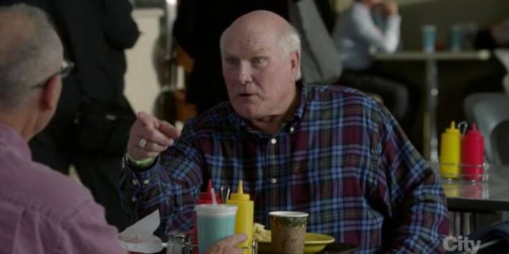 Modern Family 10 Of Jay S Biggest Mistakes Screenrant Modern Family 10 Of Jay S Biggest Mistakes Screenrant