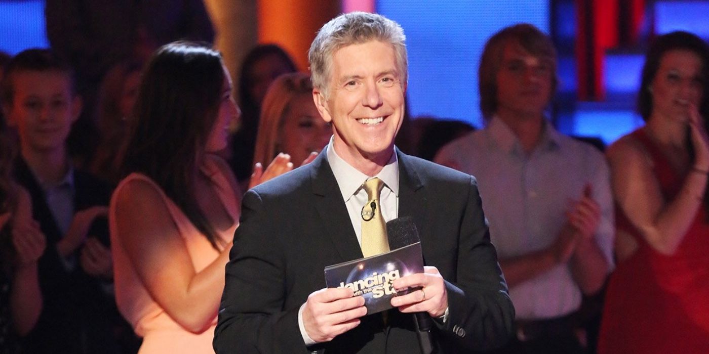 Tom Bergeron Seemingly Reveals He Won’t Return To DWTS In Cryptic Tweet