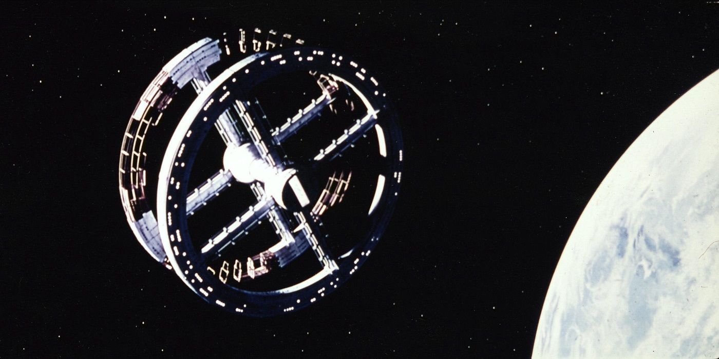 A estação espacial girando em órbita em 2001: A Space Odyssey 
